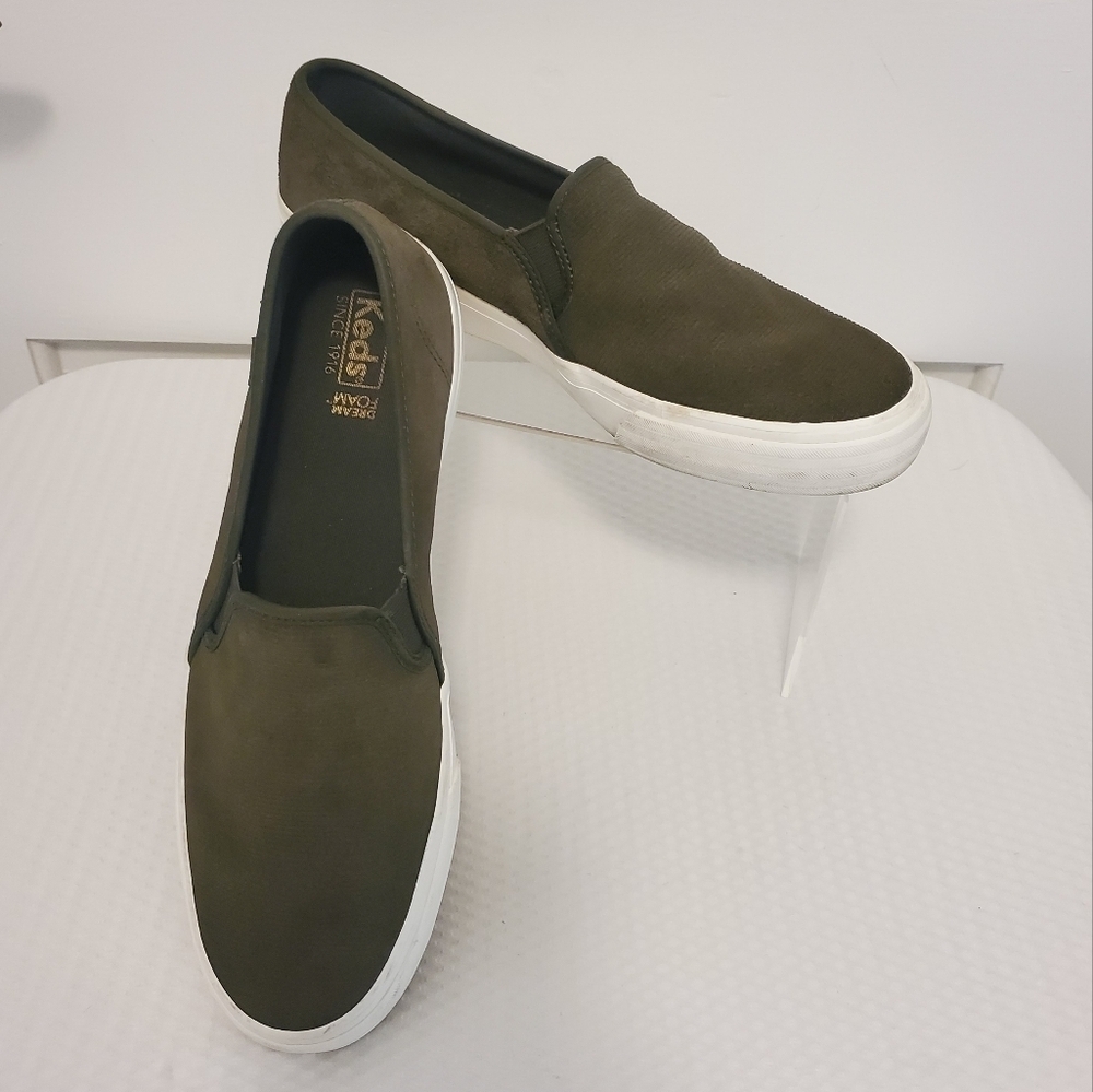 Keds FOREST GREEN Slipon Loafers Size 10, Casual, Athlesiure